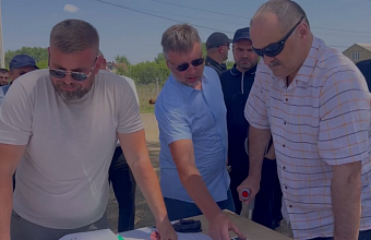 Сергей Меликов осмотрел строящийся лечебно-оздоровительный центр в Сулейман-Стальском районе