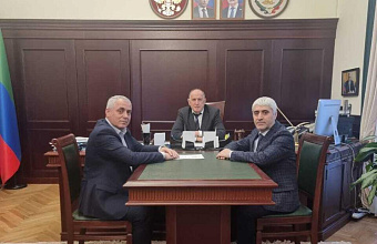 Глава Гергебильского района обсудил приоритетные задачи муниципалитета с Абдулмуслимом Абдулмуслимовым