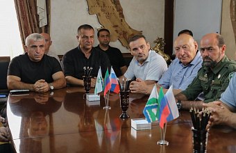 В Дербентском районе вручены награды родным погибших военнослужащих