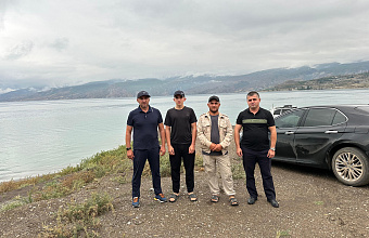 Буйнакские полицейские спасли утопающих