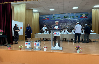 Магомед Эльдерханов поздравил жителей села Башлыкента с избранием нового главы