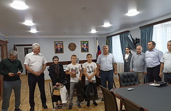 Орден Мужества вручили семье погибшего участника СВО из Кизилюртовского района