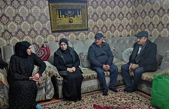 В Курахском районе матерей и жен погибших военнослужащих СВО поздравили с наступающим 8 Марта