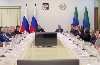 Сергей Меликов встретился с семьями дагестанских военнослужащих-участников СВО