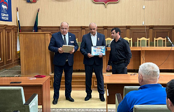 Житель Каякентского района удостоен звания «Герой тыла» за помощь участникам СВО