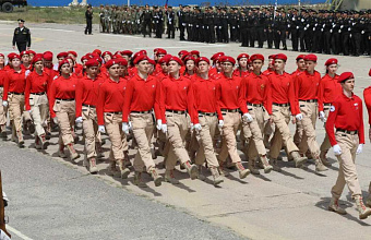 Кизлярские юнармейцы присоединились к республиканской акции «Знамя Победы»