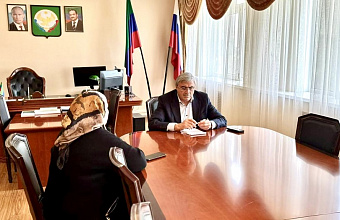 Глава Новолакского района окажет помощь семье участника СВО в подключении коммуникаций к домовладению