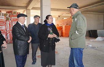 Единороссы проверили ход строительства школы на 604 места в Хасавюртовском районе