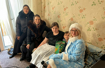 Активисты «Движения первых» Кизляра исполнили на Старый Новый год мечту 14-летней Дарьи