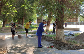 В Тарумовском районе провели экологическую акцию по уборке мусора