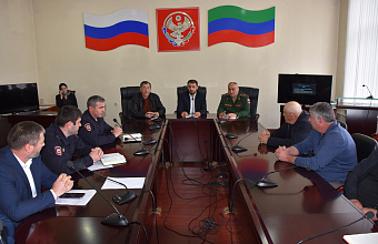 В Акушинском районе отметили активных участников акций по оказанию помощи бойцам СВО