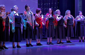 В центре культуры Кизляра прошел большой концерт к Международному женскому дню