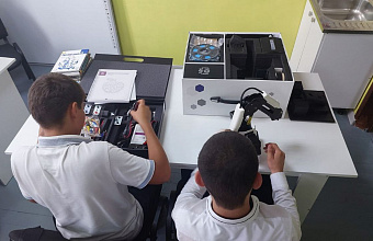 В ряде школ Кизилюртовского района открылись Центры цифрового и гуманитарного профилей «Точка роста»